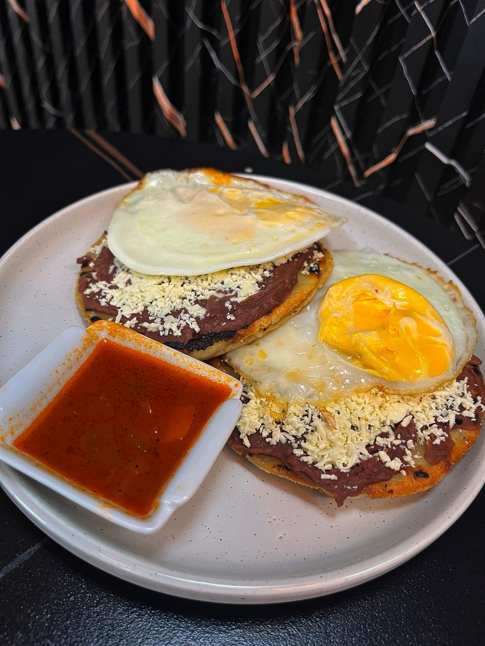 tortillas con quesillo rancheras